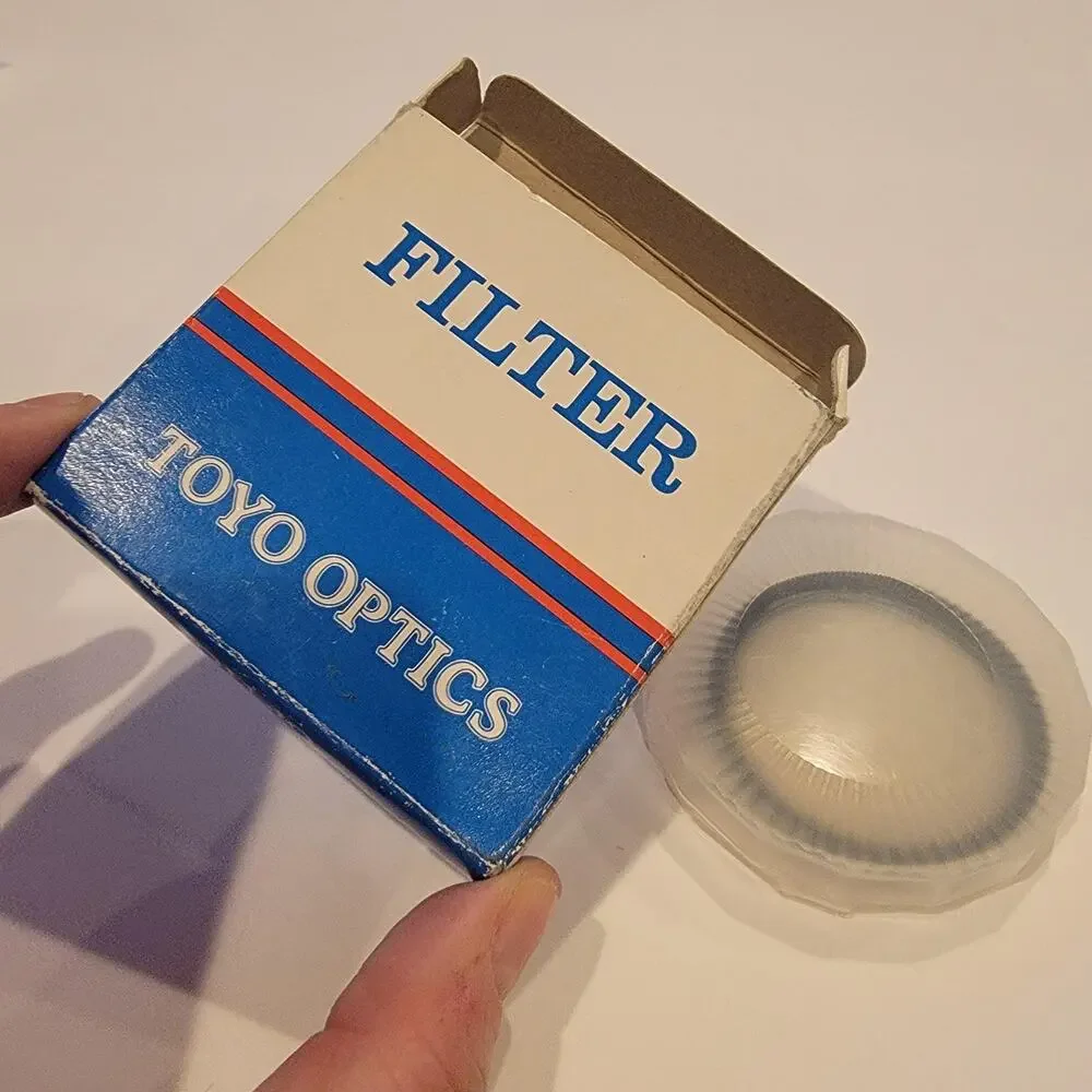 Round Black Camera Lens Filter Optics Screw-On With Plastic Case And Box Ring
